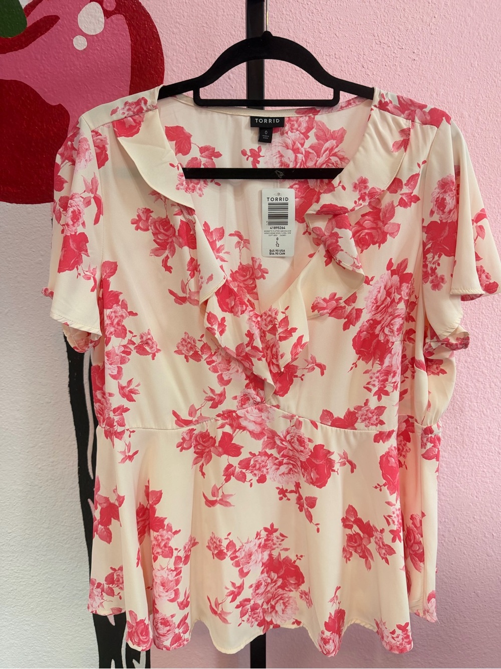 *NEW* Torrid Pink White Floral Georgette Flutter Sleeve‎ Ruffle V Neck Top Sz L
